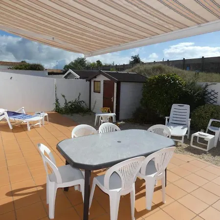 Semesterbostad Maison Spacieuse Avec Jardin Clos, Animaux Acceptes, Pres Des Plages - Fr-1-540-255 *
