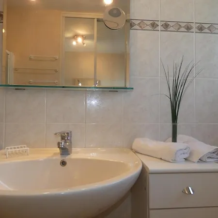 Maison Familiale 94m² A 1,2km Des Plages - Jardin Clos, 3 Chambres, Terrasse Equipee - Fr-1-540-255 *