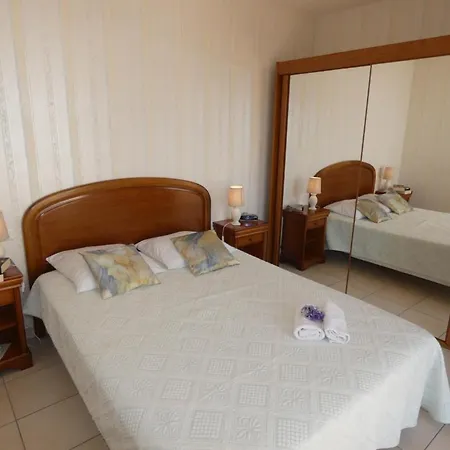 Maison Spacieuse Avec Jardin Clos, Animaux Acceptes, Pres Des Plages - Fr-1-540-255 *