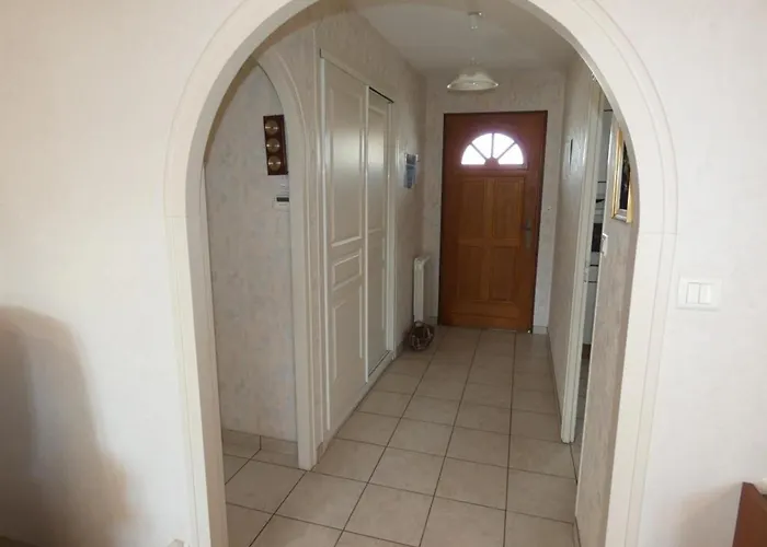 Prázdninový dům Maison Spacieuse Avec Jardin Clos, Animaux Acceptes, Pres Des Plages - Fr-1-540-255 *